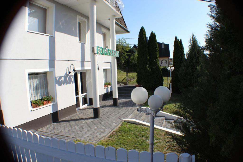 Hotel Menthol Budapest Esterno foto