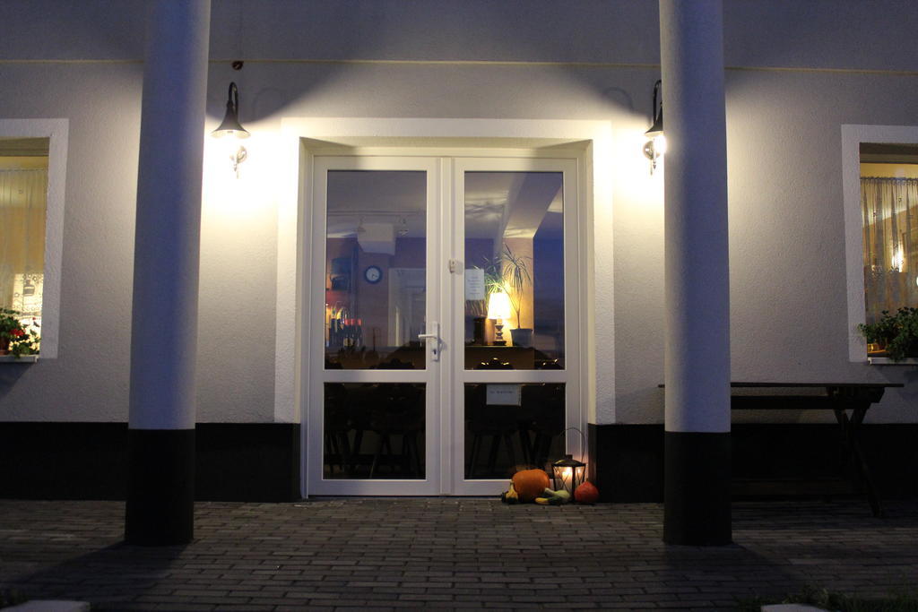 Hotel Menthol Budapest Esterno foto